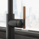 Змішувач Franke Maris Stripes J, поворотний витяжний, Bi-Matte Black/Copper